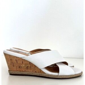 Sofft Wedge Slip On White Sandals Open Toe Soft Supple Leather Size 9‎ Shoes